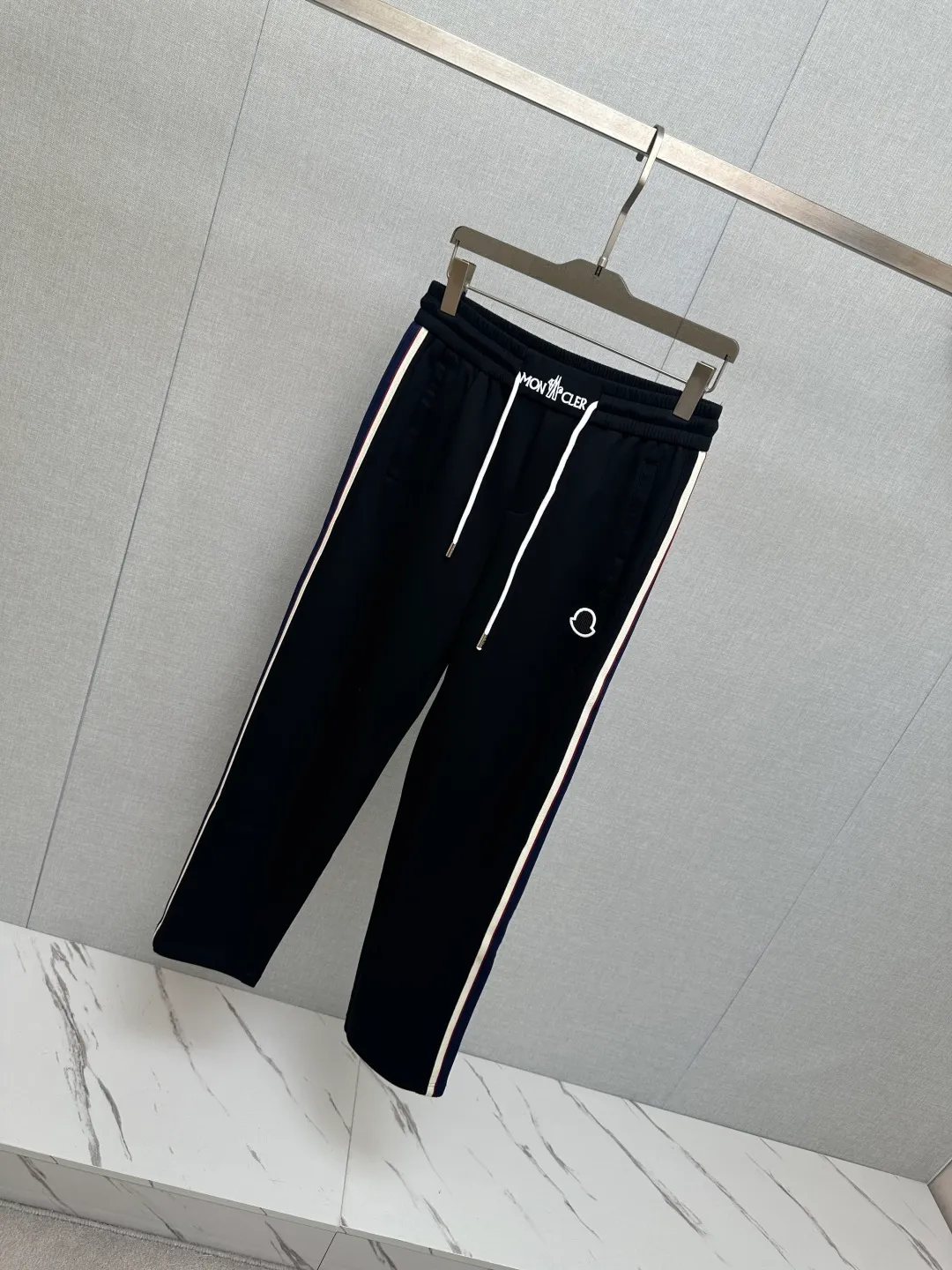 MO ， ， ， 👍 ， ， Versatile。 ！ ！Size：M—3XL